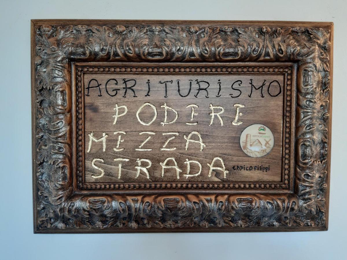 Agriturismo La Valle Della Lavanda - Podere Mezzastrada Fauglia Dış mekan fotoğraf